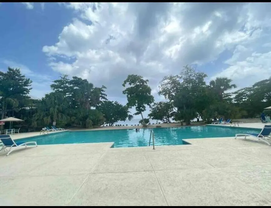 Ocean View Villa נגריל