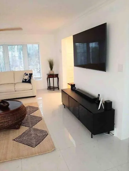 Ocean View Villa נגריל 0*,